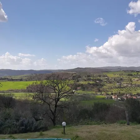 Il Casale Morello, Vacanze Al Tezio